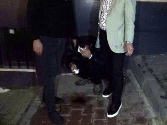 Evli qadına "Mən sənin ərindən daha yaraşıqlıyam" mesajı yazan şəxsi kafeyə çağırıb... - VİDEO