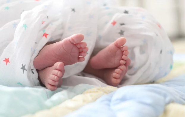 Dünyada nadir rast gəlinən hadisə: Çində qadın beşəm dünyaya gətirdi