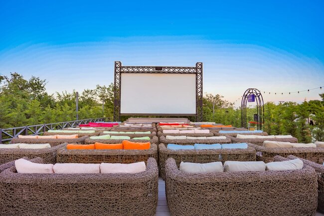 "CinemaPlus" açıq havada yay kinoteatrını yenidən açdı