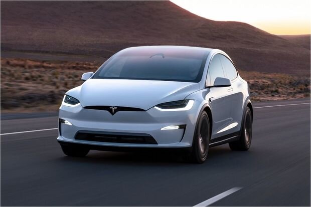 Süni intellekt avtomobillərə gəlir: Sürücüsüz maşınlar