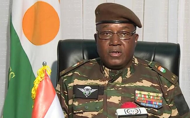 Niger Prezidenti: Sabitliyi pozan fransız qoşunlarına qarşı mübarizə aparırıq