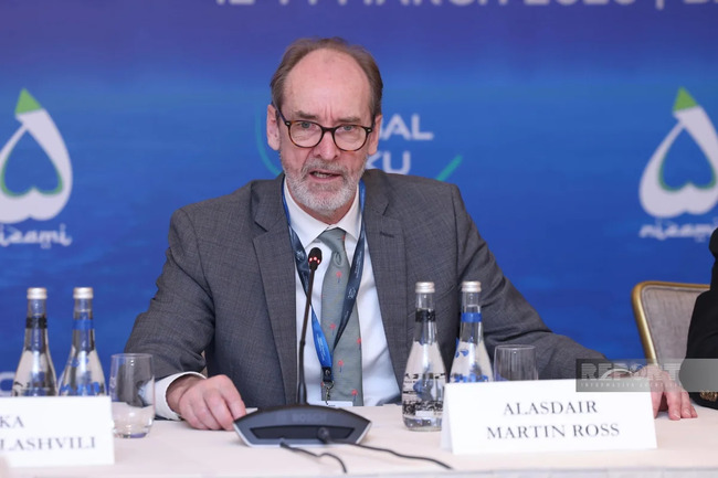 Alasder Ross: Orta Dəhliz Avrasiya qarşılıqlı əlaqəsinin strateji arteriyasına çevrilib