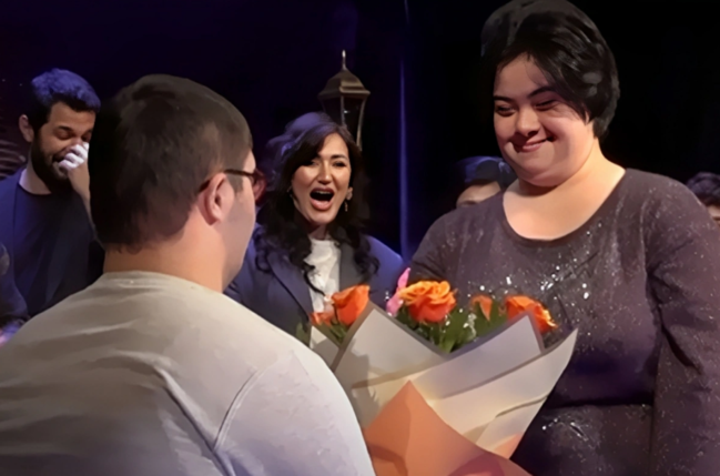 Daun sindromlu cütlükdən qeyri-adi evlilik TƏKLİFİ