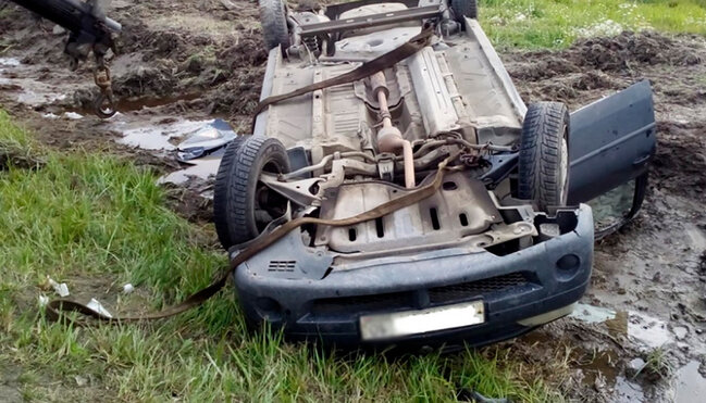 Bakıda 24 yaşlı oğlan icarəyə götürdüyü maşını aşıraraq ölüb