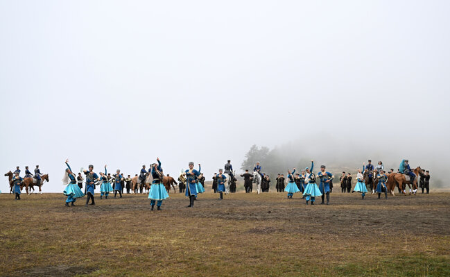 Cıdır düzündə Qarabağ atlarının şousunu izlədilər - Fotolar
