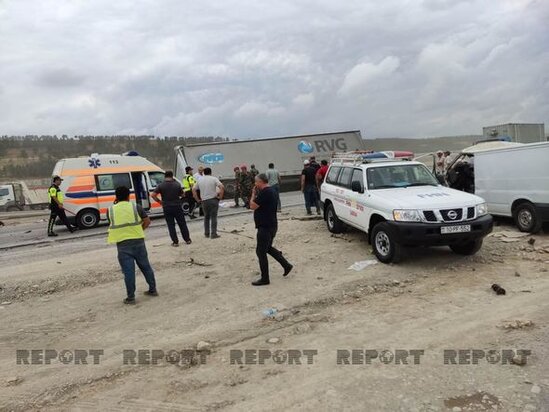 Bakı-Quba yolunda TIR-ın iştirakı ilə qəza: İki nəfər öldü - YENİLƏNİB + FOTO