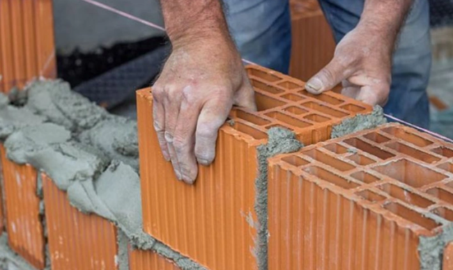 Azərbaycanda kərpic istehsalı 10 %-ə yaxın artıb