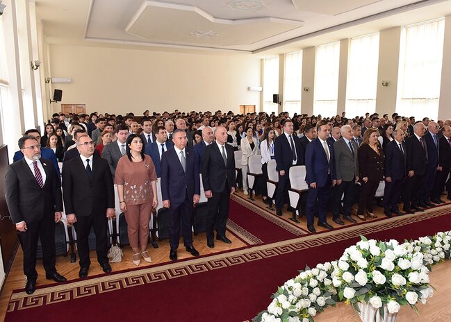 Sumqayıt Dövlət Universitetində "Sumqayıtlı gənc elçilər: Qərbi Azərbaycana qayıdış"mövzusunda konfrans keçirilib