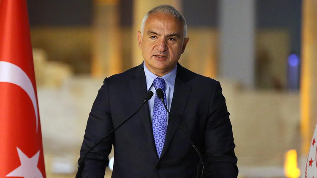 Mehmet Nuri Ersoy: "Son 3 ayda Türkiyənin turizm gəlirləri 10 milyard dollara çatıb"