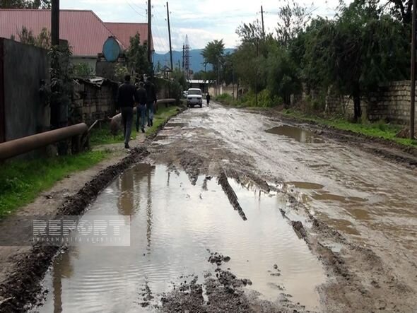 Cəlilabadda uzun illərdir təmir olunmayan yol yararsız vəziyyətə düşüb - FOTO