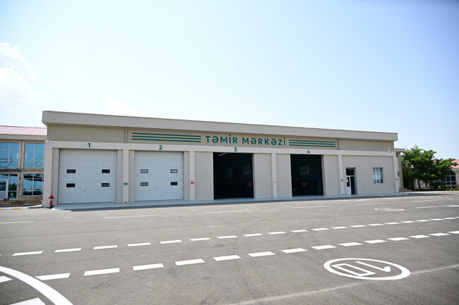 Prezident yeni elektrik avtobuslarına mindi - Fotolar