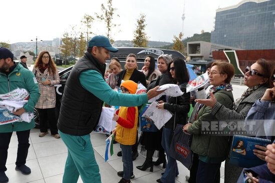 Özbək bloqçu: "Bakı o qədər gözəldir ki, getmək istəmirsən"