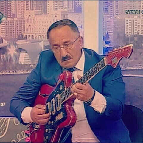 Azərbaycanlı musiqiçi DÜNYASINI DƏYİŞDİ - FOTO