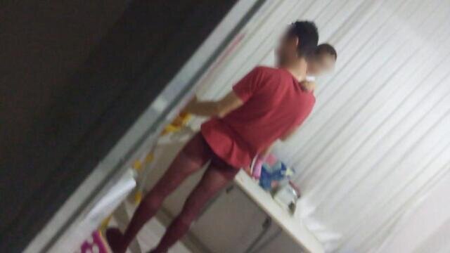 Ərinin arvad paltarında şəkillərini görən qadın boşanır - FOTO