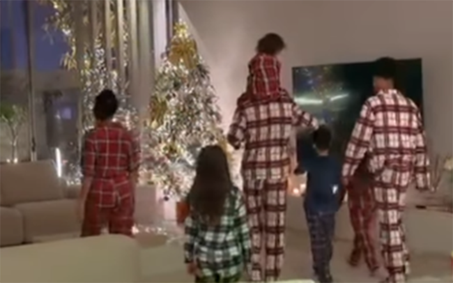Ronaldo Milad bayramını evdə qeyd etdi - Video