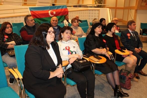 İsveçdə "İZ" sənədli filminin təqdimatı olub - FOTO