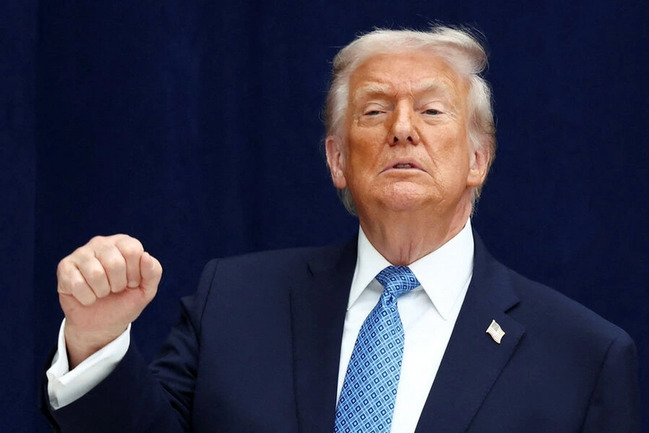 Tramp ABŞ-nin İranda etirazçılara köməyə hazır olduğunu bəyan edib