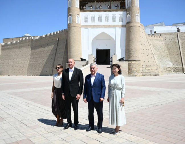 İlham Əliyev, Şavkat Mirziyoyev və xanımları "Ark" qalasında olublar - FOTO - VİDEO