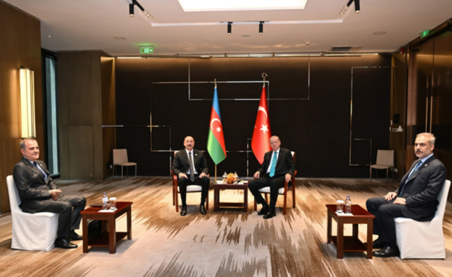 Tiencində İlham Əliyevin Rəcəb Tayyib Ərdoğanla görüşü olub