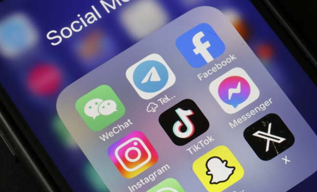 Azərbaycanda sosial şəbəkələrdə qeydiyyat zamanı yaş məhdudiyyəti tətbiq ediləcək