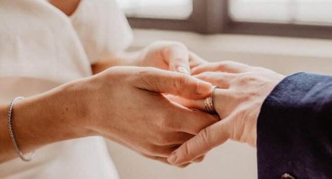 Toydan 12 gün sonra arvadının "kişi" olduğunu öyrəndi - FOTO