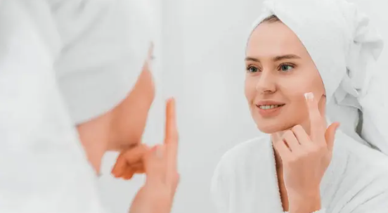 Üzü yumaq üçün ən yaxşı vaxt - Dermatoloqdan tövsiyə