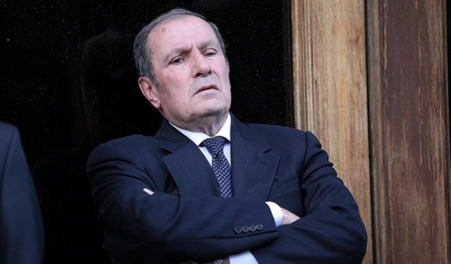 Levon Ter-Petrosyan yenidən EMK Partiyasının sədri seçilib