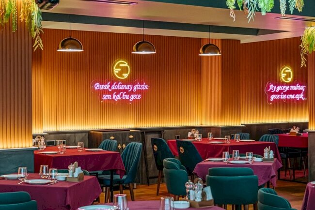 Bakıda yeni açılan möhtəşəm restoran - DOLUNAY sizin yolunuzu gözləyir! - FOTO/VIDEO