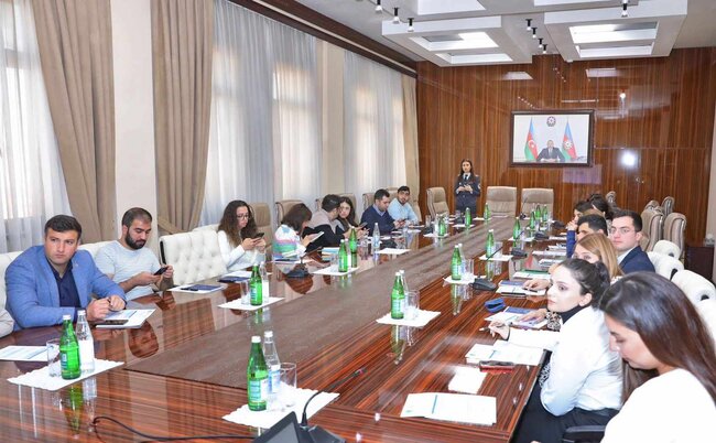 Dövlət Miqrasiya Xidməti və Medianın İnkişafı Agentliyinin birgə təşkilatçılığı ilə media nümayəndələri üçün seminar keçirilib