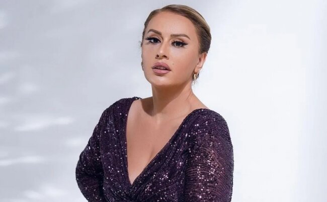 Roza Zərgərliyə AĞIR İTKİ