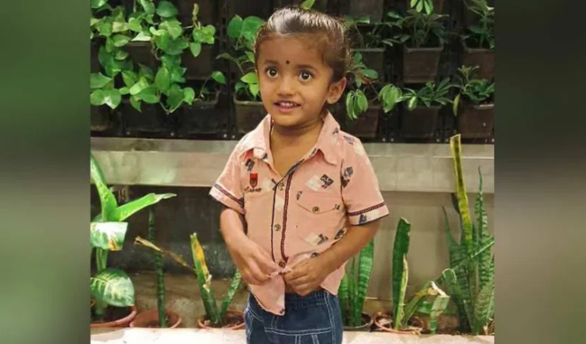 Meymunlar 3 yaşlı uşağı daşla öldürdülər - FOTO