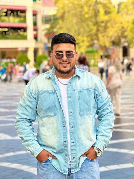 Blogger Samir Əliyev: YouTube-da İzlənmə Rekordları Qırır