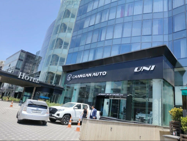 "Changan"ın rəsmi servisindən aldığı avtomobil istismara yararsız olub-Video