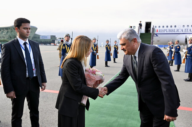 Meloni Azərbaycana gəldi - Foto