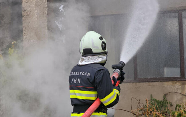 Bakıda restoranda yanğın olub