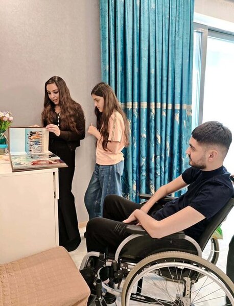 Leyla Əliyeva qızı ilə Rəvan Əzizovun evində - Fotolar