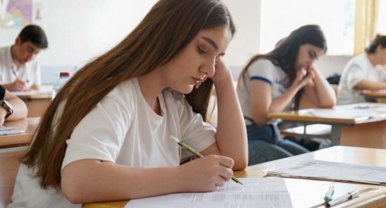 Abituriyentlərə xəbərdarlıq: qeydiyyat bu gün başa çatacaq!