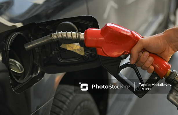 İranla gərginlik fonunda ABŞ-də benzin qiyməti son iki ilin rekordunu vurdu