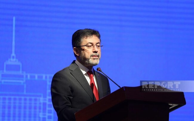 Türkiyəli nazir: Yaxın vaxtlarda böyük meşə yanğınlarını nəzarət altına almaq niyyətindəyik