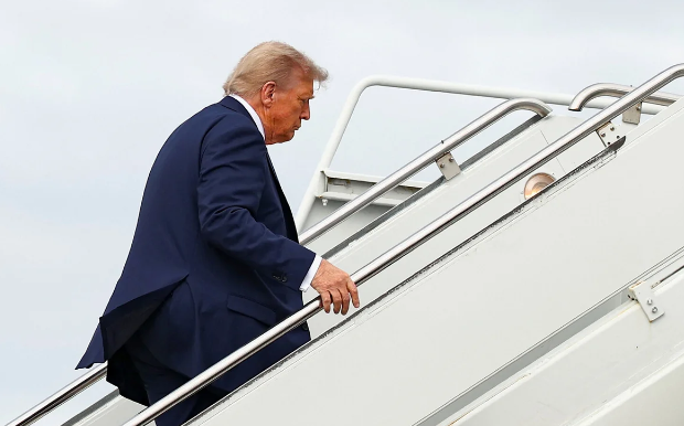 Donald Trampın Türkiyədən qayıdarkən təyyarəsini dəyişməsinin səbəbi məlum oldu