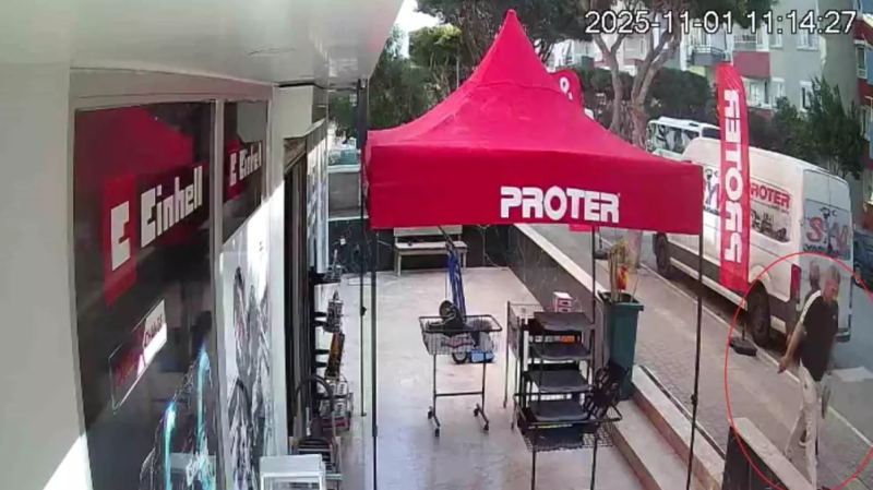 Sərxoş şəxs yoldan keçənlərə hücum etdi, 1 nəfər ağır yaralandı