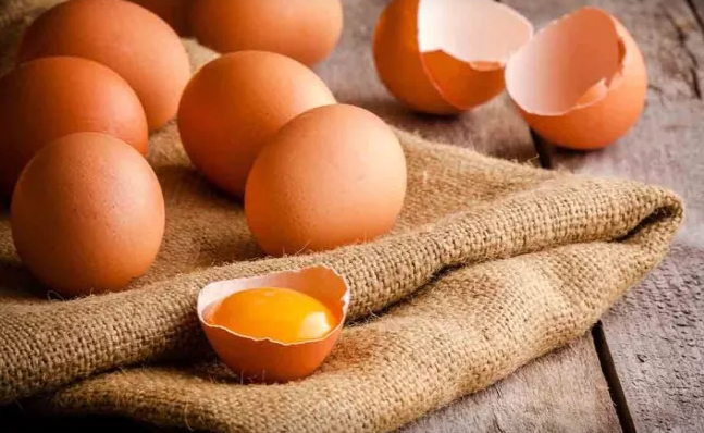 Vaxtı keçmiş yumurtanı yemək olar?