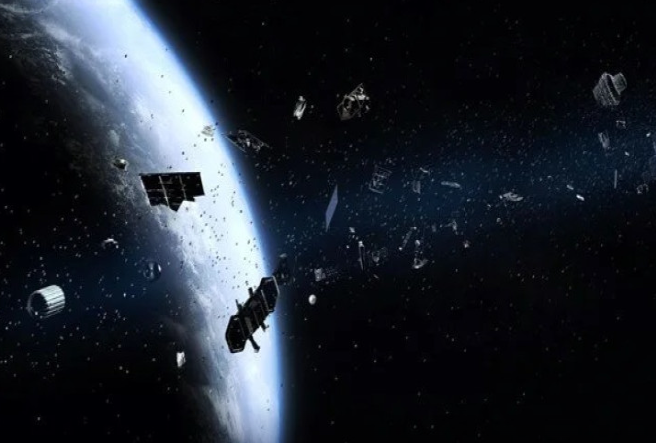 Kosmik zibill riski – Yerə qayıdan zibillərin sayı artır