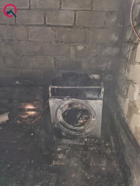 Ağdamda ev yandı - Nənə və nəvəsi ağır yaralandı