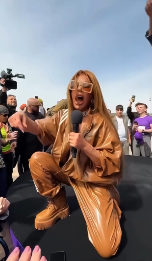 "Bakı marafonu"na Aygün Kazımova start verdi - FOTOLAR