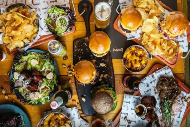 Birlikdə nahar etdiyiniz şəxsə qətiyyən bunları deməyin