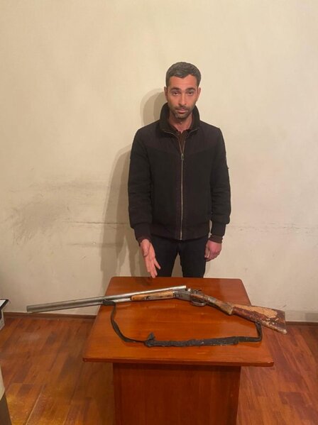 Ağsu sakinlərindən odlu silahlar götürüldü
