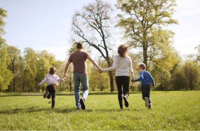 Niyə məşhurlar gündəm olmaq üçün ailə və məişət mövzularından istifadə edirlər? - AÇIQLAMA