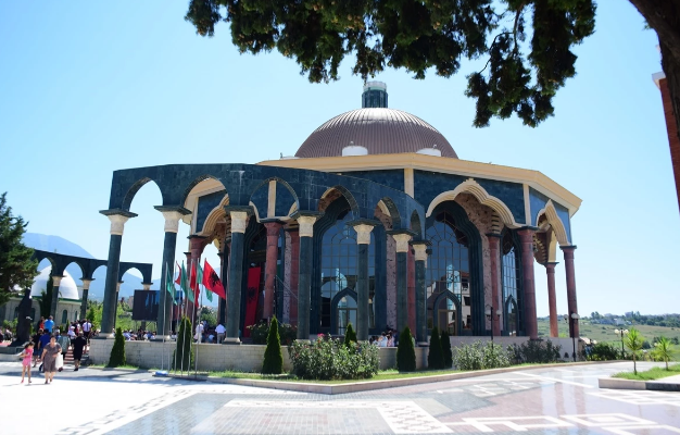 Albaniyada Aşura mərasimi keçirilib