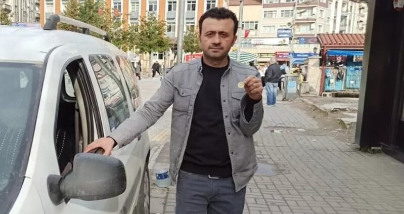 Maşınını qızıl qarşılığında satışa çıxardı